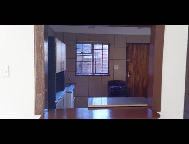 2 BEDROOM PROPERTY TO RENT IN BRENTHURST